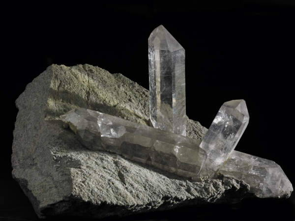Acquisition d’un exceptionnel groupe de quartz hyalin
